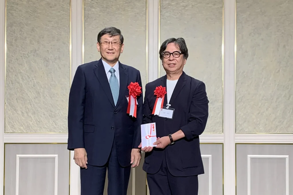 2025年6月受賞記念写真