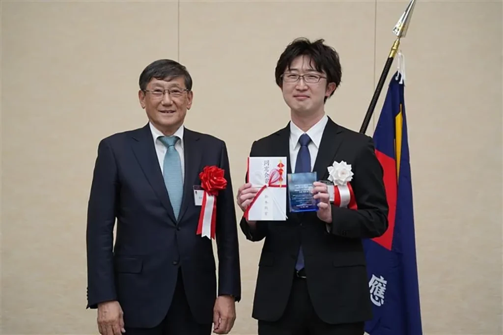 2024年猿田賞受賞記念写真（児島先生）